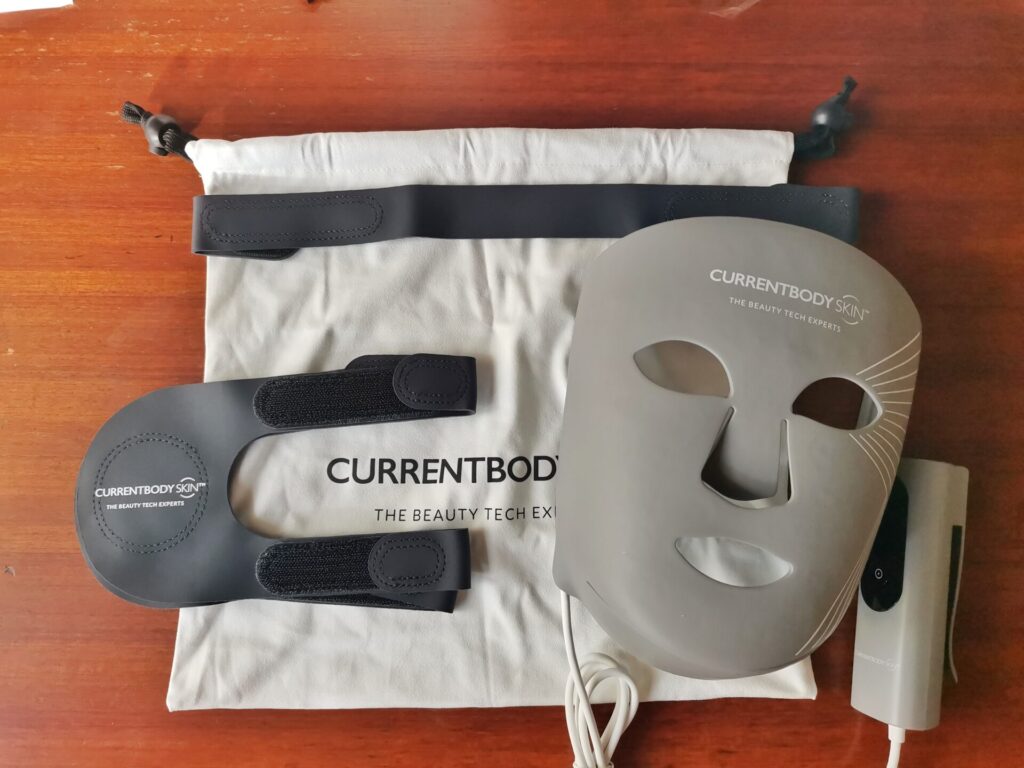 カレントボディLEDマスク「LED 4イン1 マスク」セット内容